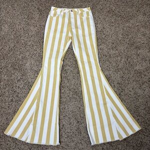 Wisteria‎ Lane Jeans Womens Medium Yellow White Stripe Big Bell Bottom Denim